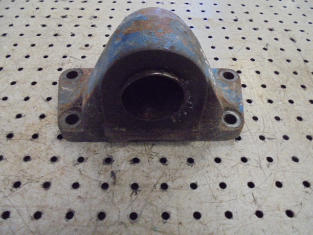 For FORD 4600 2wd FRONT AXLE BEAM TO BOULSTER BRACKET