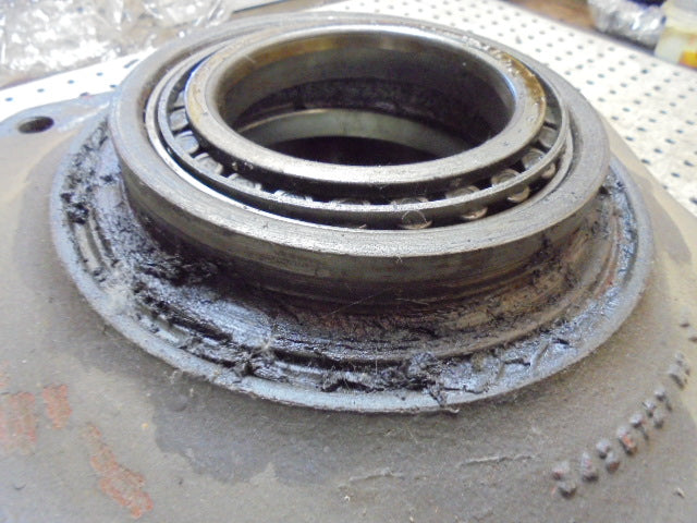 For MASSEY FERGUSON 365 390 4wd FRONT WHEEL HUB