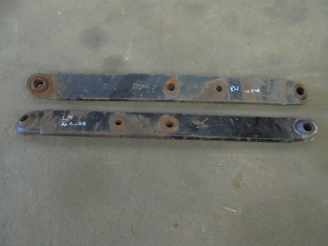 For CASE 4240 REAR HYDRAULIC ARMS - PAIR