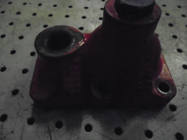For DAVID BROWN 990 996 995 HYDRAULIC OIL FEED & RETURN HOUSING