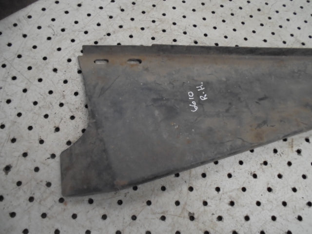 For FORD 6610 RH FOOT STEP WING EXTENSION