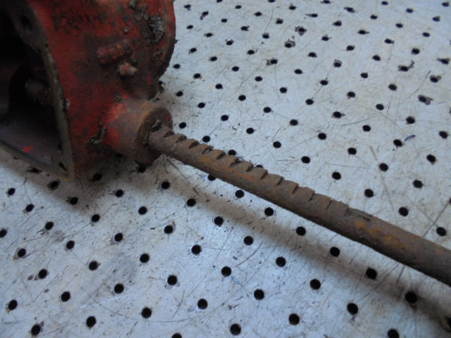 For DAVID BROWN 995 HYDRAULIC QUADRANT ASSEMBLY - SPARES