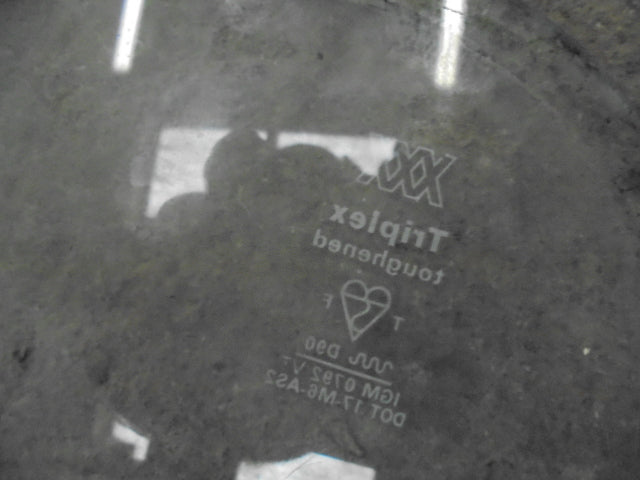 For DAVID BROWN 990 995 996 Q CAB FRONT LOWER GLASS
