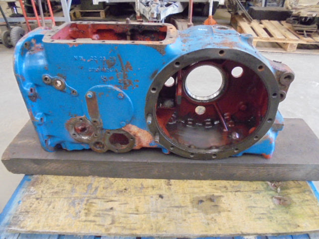 For FORD 4600 2wd REAR AXLE CENTRE CASTING