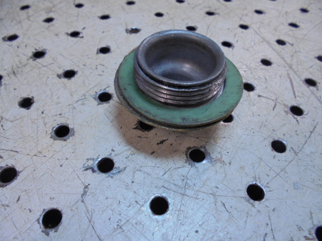 For FORD 4600, 4610, 5030 REAR END CENTRE HOUSING OIL CAP B