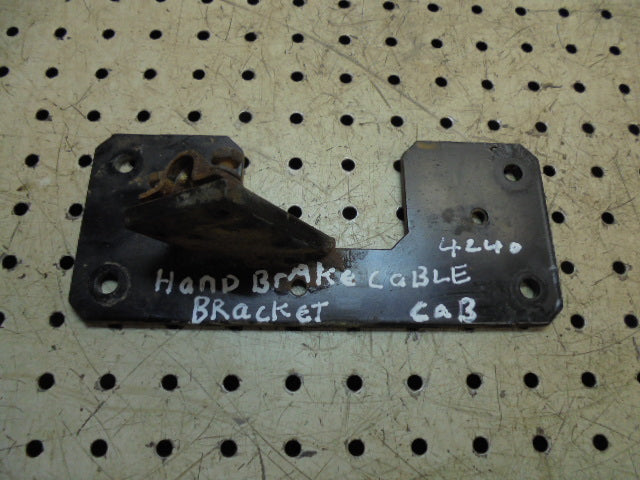For CASE 4240 LP CAB HANDBRAKE CABLE BRACKET ON CAB