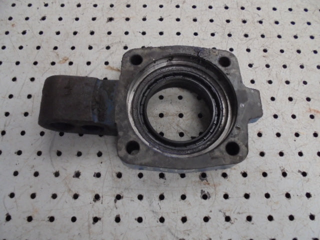 For FORD 5610 6610 7610 PTO SHAFT OUTER BEARING HOUSING