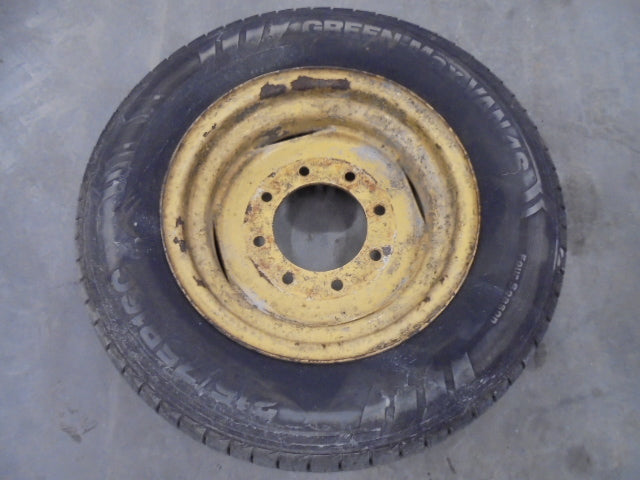 For FORD 545D 550 2wd FRONT WHEELS & TYRES - PAIR