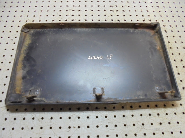 For CASE 42 Series LP CAB REAR SHAEL / SEAT COVER PANEL
