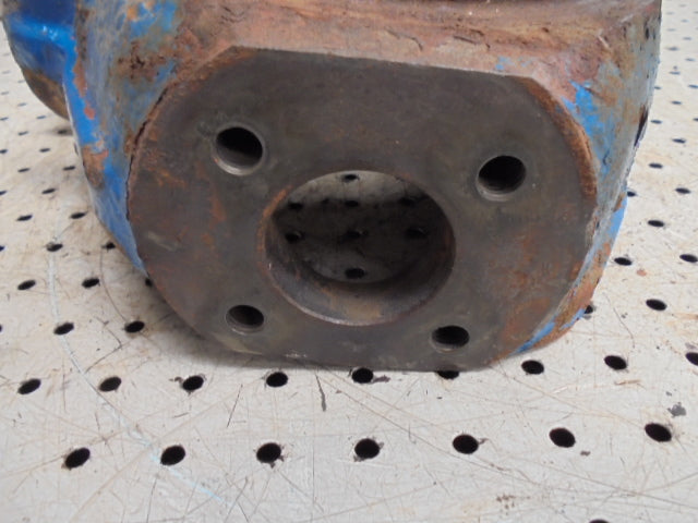 For FORD 5030 4wd CARRERO 707 RH SWIVEL HOUSING