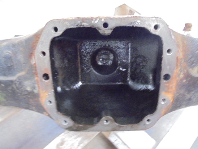 For CASE 4230 4240 895 4wd CARRERO FRONT AXLE CASING