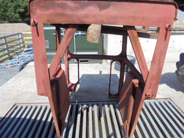 For INTERNATIONAL 434 CAB FRAME ASSEMBLY