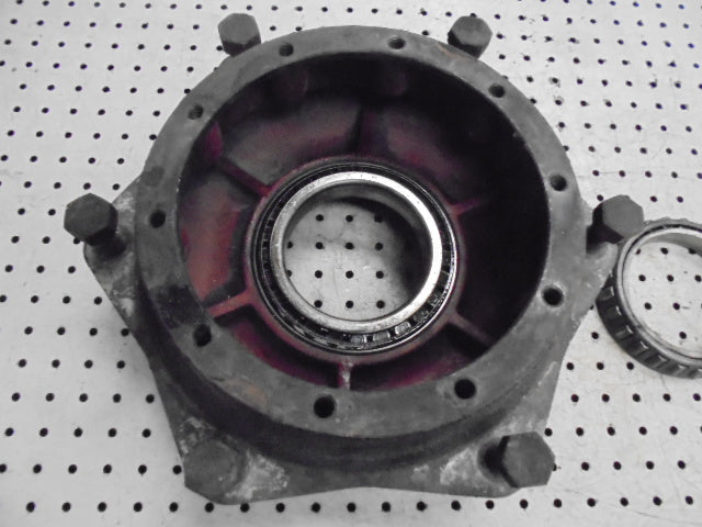 For MASSEY FERGUSON 390 4wd FRONT AXLE WHEEL HUB & BEARINGS