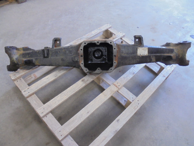 For CASE 4230 4240 895 4wd CARRERO FRONT AXLE CASING