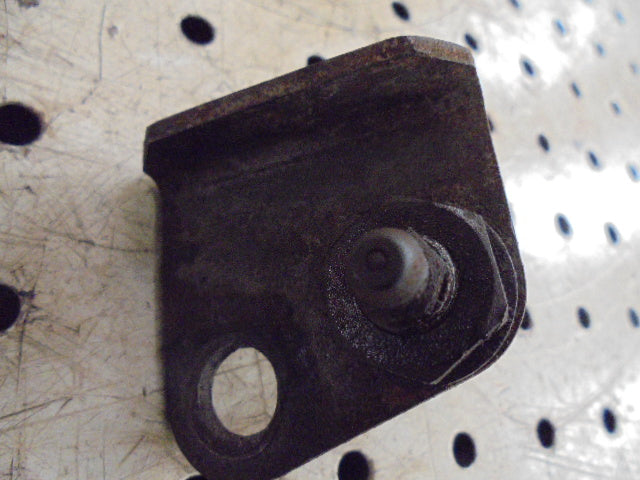 For MASSEY FERGUSON 390 REAR BRAKES BLEED NIPPLE & BRACKET