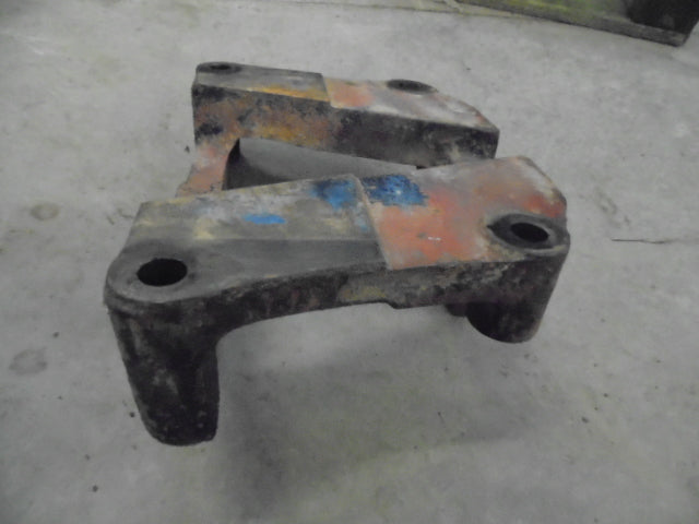 For LEYLAND 255 270 272 FRONT AXLE MOUNTING BOULSTER