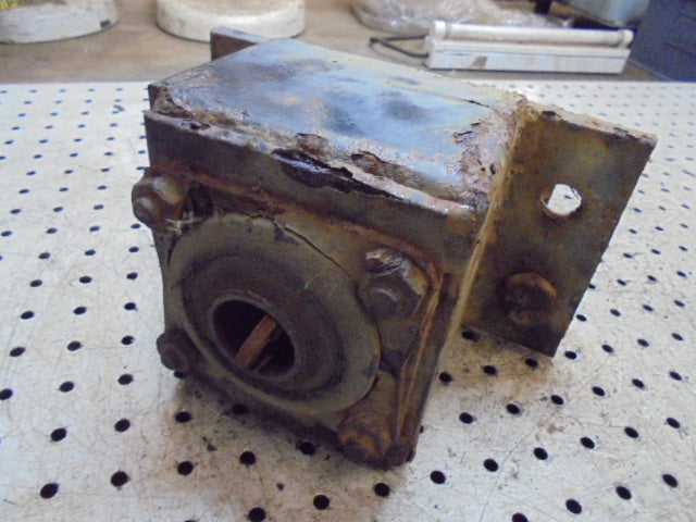 For CASE 4240 LP CAB RH REAR CAB MOUNT & BOLTS