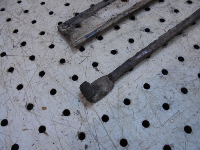 For FORD 545D HYDRAULIC OIL TANK HOLDER & BRACKET