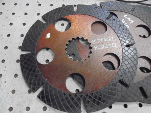 For NEW HOLLAND LM 410 BRAKE DISCS 8 X FRICTION 10 X STEEL DISCS