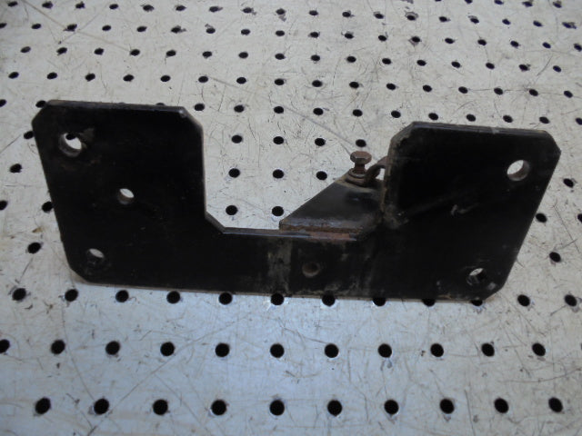 For CASE 4240 LP CAB HANDBRAKE CABLE BRACKET ON CAB