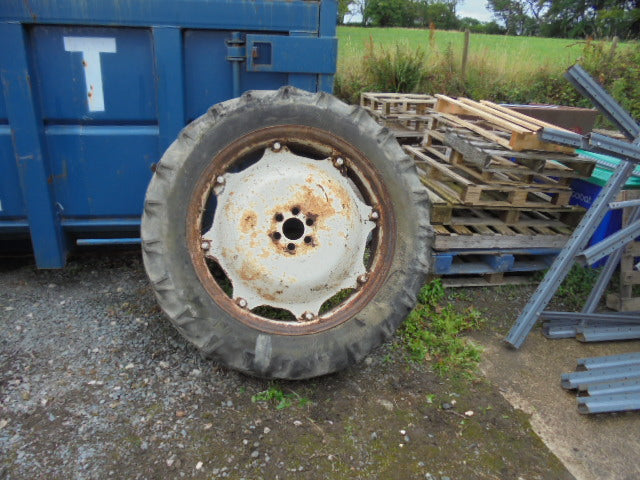 For FORD 4000 / 4600 13.6 X 36 REAR WHEEL & TYRE