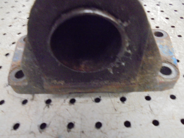For FORD 4600 2wd FRONT AXLE BEAM TO BOULSTER BRACKET