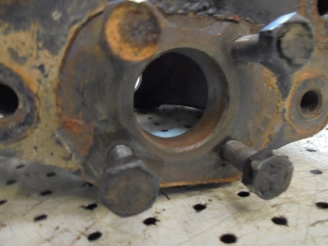 For CASE 4240,30 / 895 CARRERO 707 4wd FRONT AXLE LH SWIVEL HOUSING