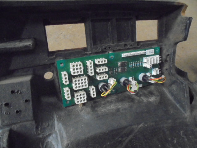 For CASE CS 94 CAB RH WING PANEL WITH HYDRAULIC CONTROLS