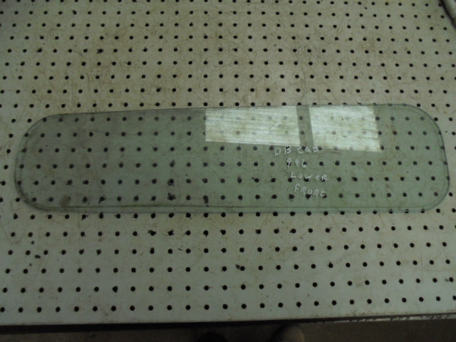 For DAVID BROWN 996 Q CAB FRONT LOWER GLASS LH OR RH