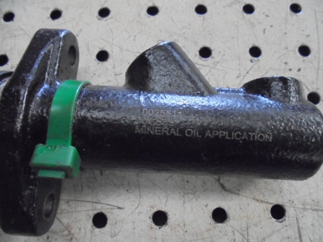 For DAVID BROWN 990 995 996 BRAKE MASTER CYLINDER Q CAB