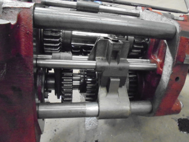 For DAVID BROWN 990 995 996 GEARBOX ASSEMBLY (from Q cab tractor)