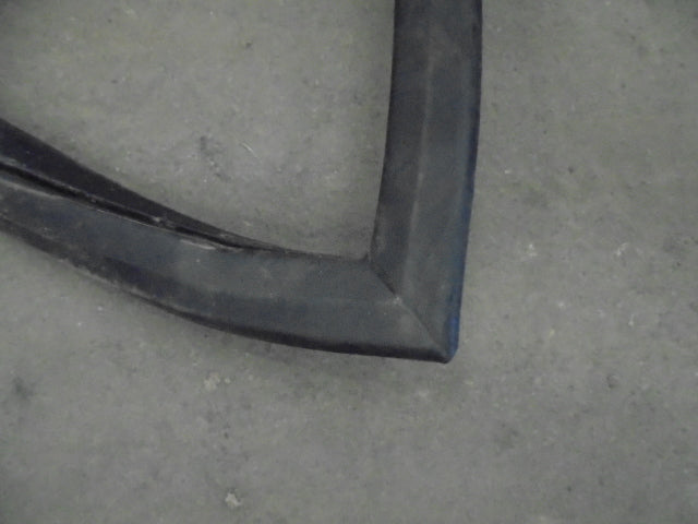 For DAVID BROWN 1290 1390 149 1394 WINDSCREEN RUBBER SEALER
