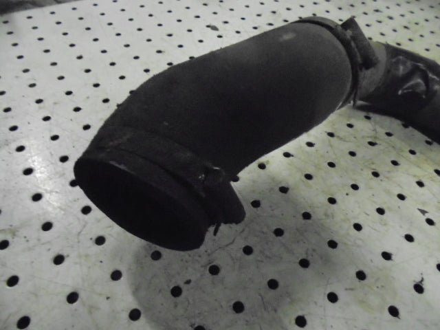 For MASSEY FERGUSON 550 ENGINE AIR INTAKE PIPE FROM AIR FILTER