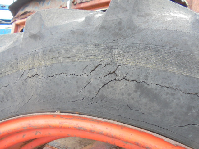 For DAVID BROWN 996 1210 13.6 X 38 WHEEL & TYRE