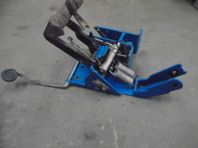 Ford 5610 6610 7610 Super Q Cab Brake Pedals With Mounting Frame Asembly And Foot Throttle Pedal