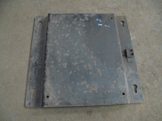 For NEW HOLLAND LM SEAT MOUNTING PLATE