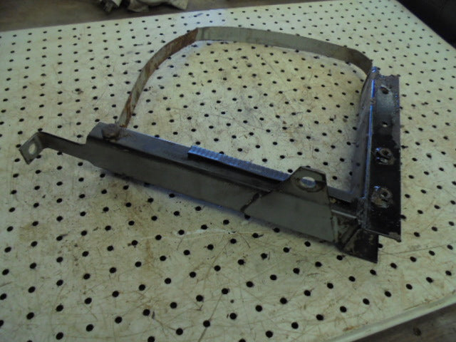 For CASE 4240 LP CAB RH REAR DIESEL TANK BRACKET 