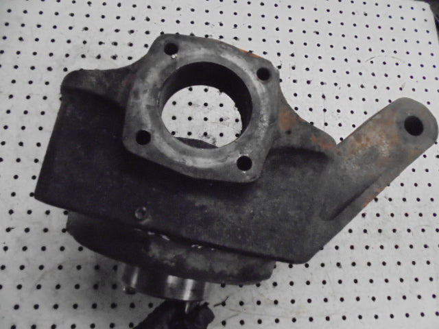 For MASSEY FERGUSON 390 4wd FRONT AXLE LH SWIVEL HOUSING