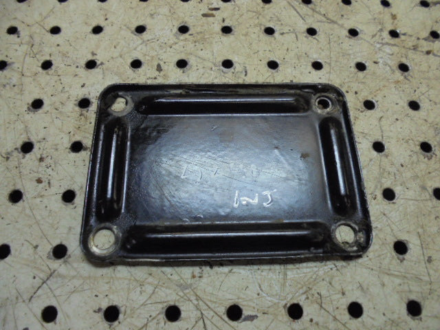 For CASE 4240 / 895 ENGINE TIMING GEAR ACCESS PLATE