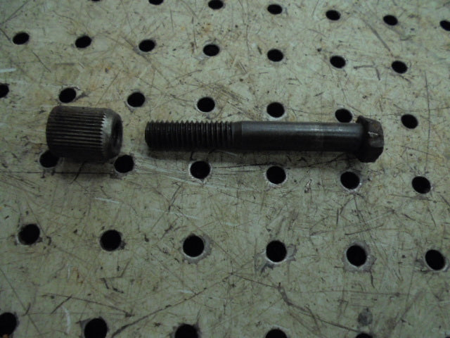 For DAVID BROWN 995 996 2wd FRONT AXLE CENTRE PIN KNURLED LOCATING BOLT