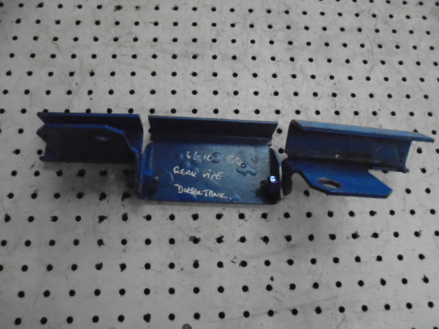 For FORD 5610 6610 7610 DIESEL TANKS TRANSFER PIPE GUARD SQ CAB