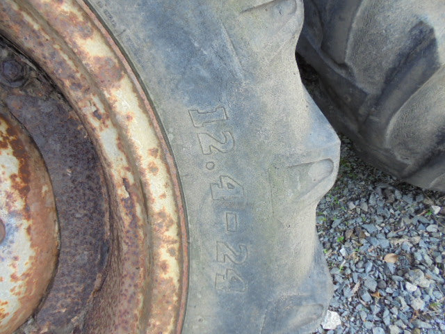 For FORD 5030 4wd 12.4 X 24 FRONT WHEELS & TYRES