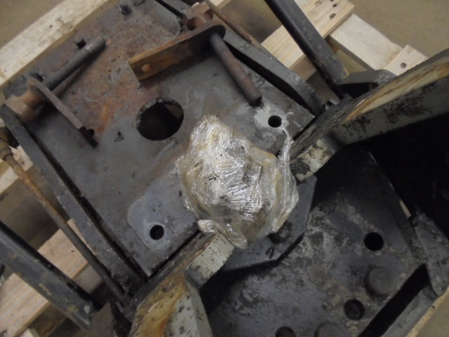 For CASE 42 Series PICK UP HITCH ASSEMBLY