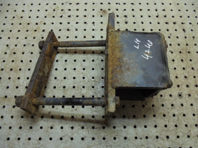 For CASE 4240 LP CAB LH REAR CAB MOUNT & BOLTS