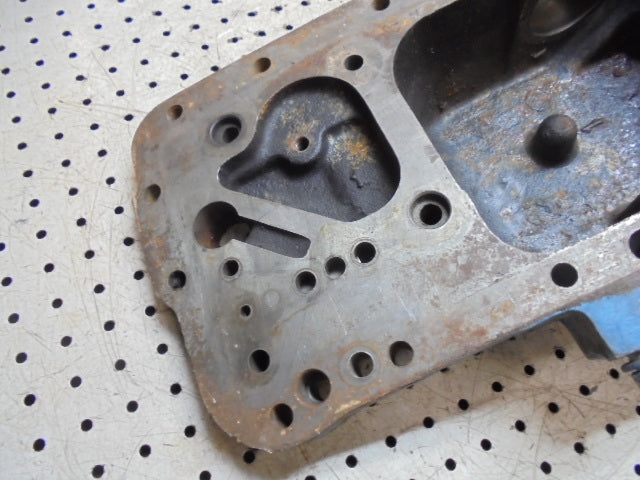 For FORD 4100 HYDRAULIC TOP COVER - BARE HOUSING