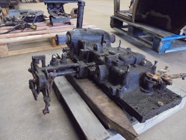 For CASE 4240 HYDRAULIC TOP COVER ASSEMBLY