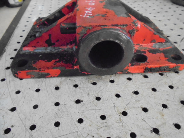 For DAVID BROWN 1490 4wd FRONT AXLE PIVOT PIN MOUNTING HOUSING