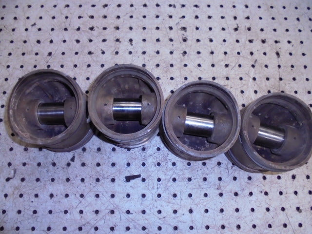 For DAVID BROWN 995 ENGINE PISTONS - SET OF 4