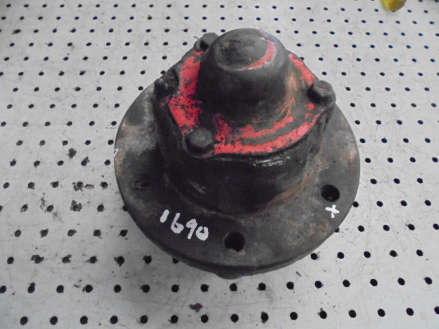 For DAVID BROWN 1690 2wd FRONT WHEEL HUB