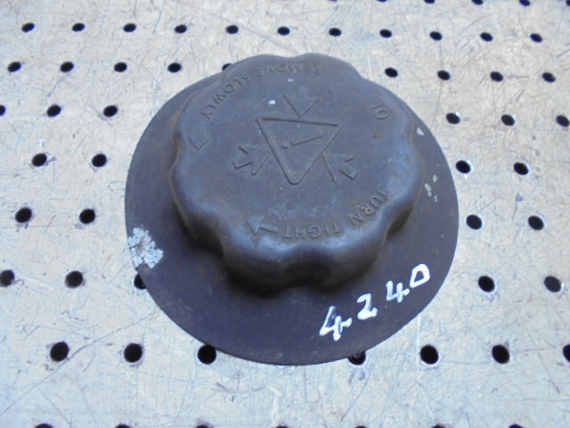 For CASE 4240 Engine Radiator Cap